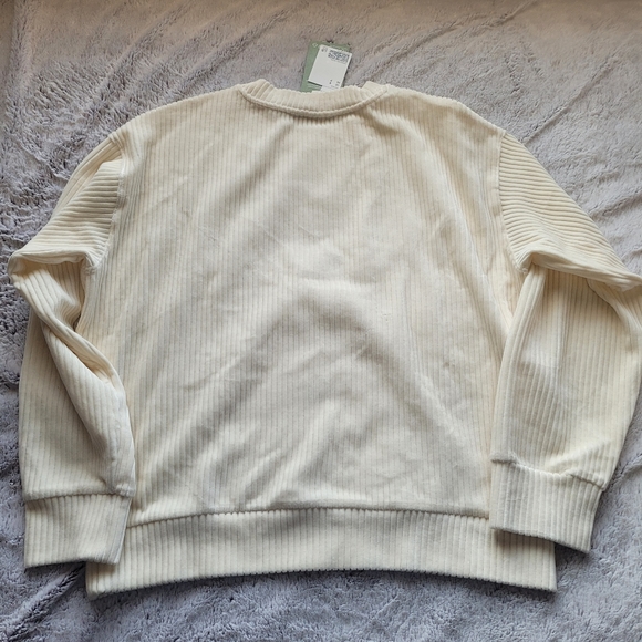 BNWT H&M Soft Women's Sweater - Size Small - Picture 2 of 5